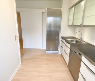 Rummelig 2-værelses lejlighed i Nørresundby - Foto 2