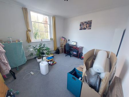 Grosvenor Square, Southampton - Photo 4