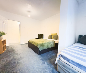 1 bedroom in a house share to rent - Photo 5