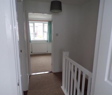 2 bedroom end of terrace house to rent - Photo 6
