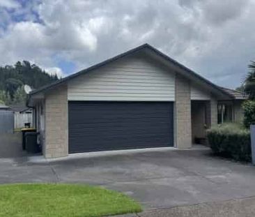 Great Family Home - Photo 5