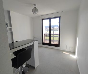 Location Appartement 1 pièce 24m² CLERMONT FERRAND 63000 - Photo 1