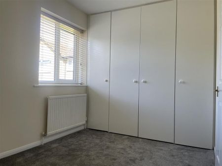 2 bedroom semi-detached house to rent - Photo 4