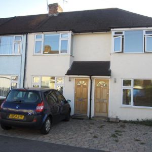 Clandon Avenue, Egham, Surrey, TW20 8LP - Photo 2