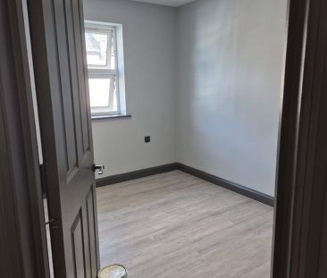 2 Bed Flat, Albert Road, LU1 - Photo 2