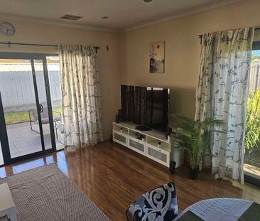 Edwardstown - Photo 2