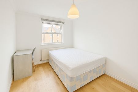 6 Bed Terraced House, Parnell Road, BS16 - Photo 2