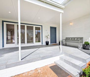 Immaculate Renovated Cottage - Photo 1