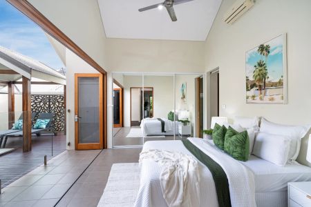 Stylish pavilion home in prestigious Oceans Edge estate – walk to the beach. - Photo 5