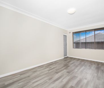 Neat two bedroom apartment in ideal location - Photo 1