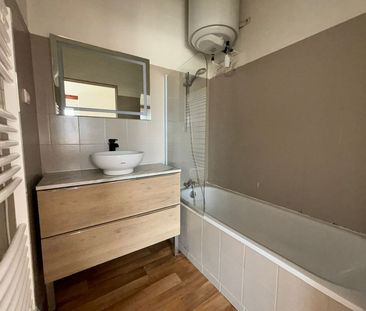 Location Appartement 2 pièces 43m² - Photo 3