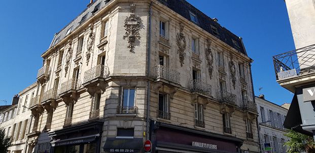 Location appartement 4 pièces, 97.40m², Rochefort - Photo 1
