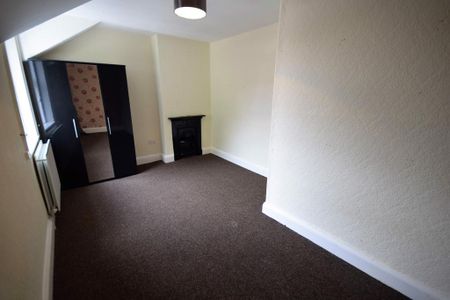 2 bedroom semi-detached house to rent - Photo 5
