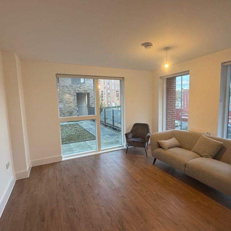 Lismore Boulevard, LONDON - Photo 1