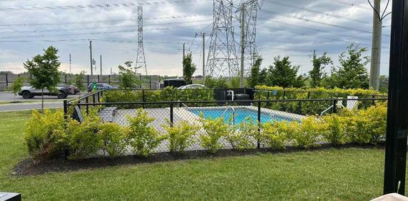 Grand condo lumineux 4 ½ au Faubourg Cousineau – Secteur recherché et paisible - Photo 2