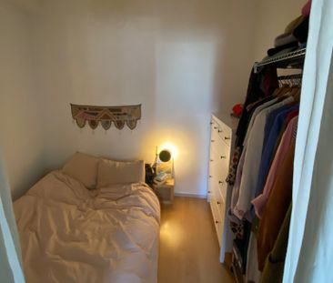 Licht 2-kamer appartement met buitenruimte te huur op A-Locatie aan... - Photo 4