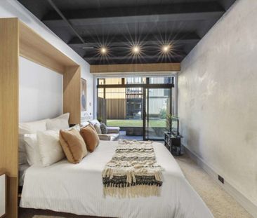 Welcome to apartment 105A in Vedado Apartments. - Photo 5