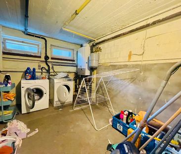 Zeer ruime split-level woning (218m²) met 4 slaapkamers, garage en ... - Foto 3