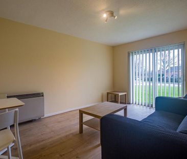 1 bedroom flat to rent - Photo 2