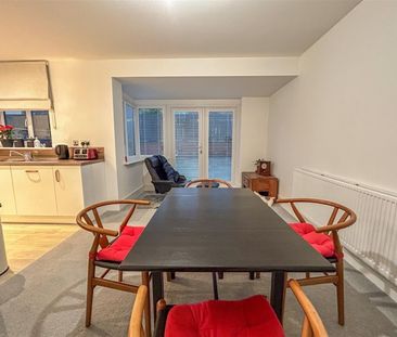 3 Bedroom House - Photo 3