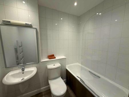 2 bedroom apartment to rent - Photo 4