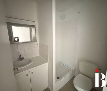 Location Appartement 2 pièces 42m² NANTES 44000 - Photo 3