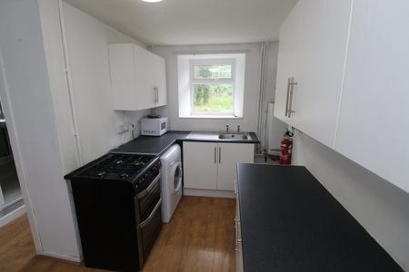 Long Row, Treforest, Pontypridd - Photo 5