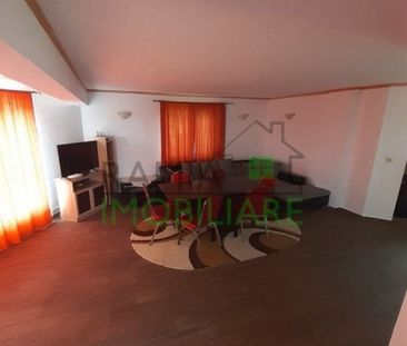 Casa de închiriat Eleganta si Spatioasa in Bran. - Fotografie 1