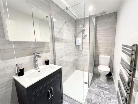 2 bedroom terraced house to rent - Photo 3