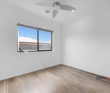 54 Capricornus Cres, Tarneit, Vic 3029 - Photo 6