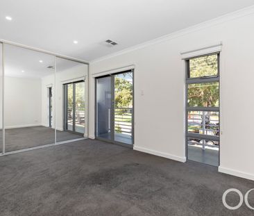 Open the Door to Modern Comfort - Photo 4