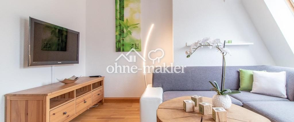 ab 01.12.: sehr schöne, voll möblierte 2-Zi DG-Whg, Luxus- EBK, Balkon - Foto 1