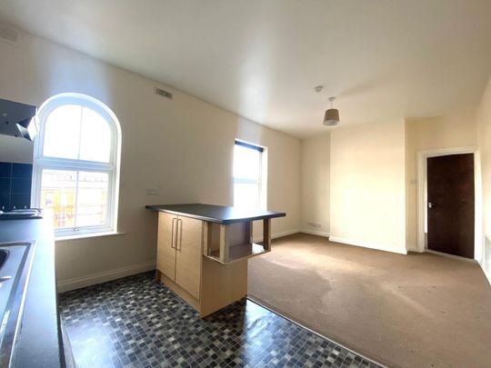 1 bedroom flat to rent - Photo 1