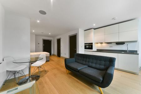 Studio to rent - Photo 2