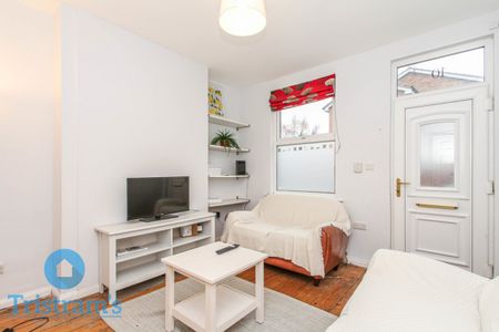 2 bed Mid Terraced House for Rent - Photo 3