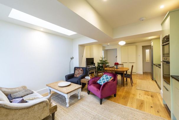 2 bedroom terraced house to rent - Photo 1