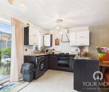 3 bedroom end of terrace house to rent - Photo 4