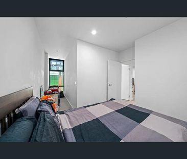 604/28 Bouverie Street, Carlton, Vic 3053 - Photo 6