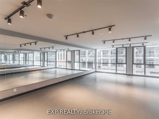 Brant Park Lofts - Photo 1