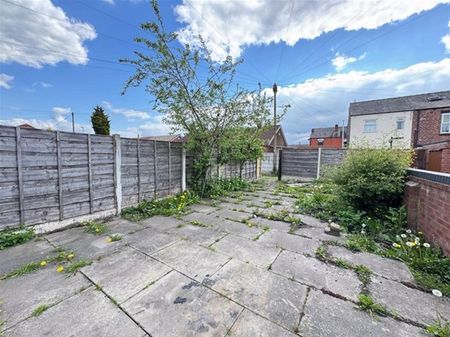 Atherton Road, Leigh - Photo 4