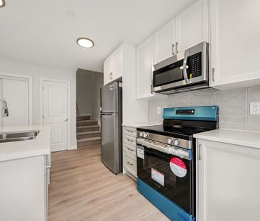 For Lease - 401 Glenroy Gilbert Drive Unit# 6, Barrhaven, Ontario - Photo 6