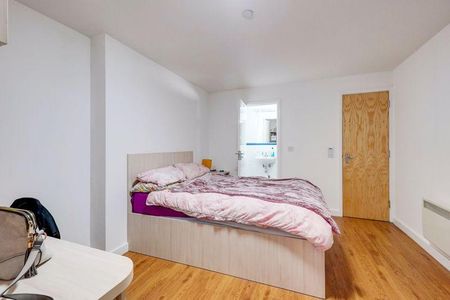 1 bedroom flat to rent - Photo 2