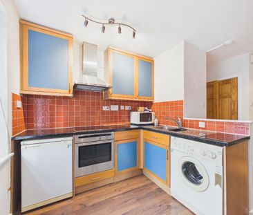 1 bedroom flat to rent - Photo 6