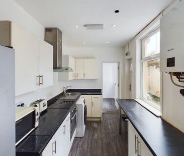 5 bedroom house of multiple occupation to rent - Photo 3