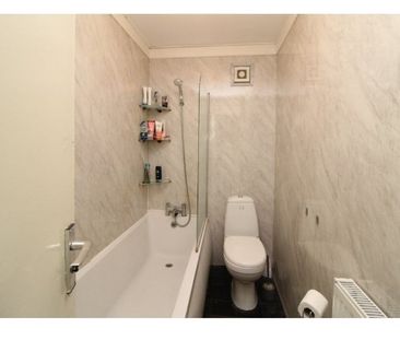 Room in a Shared House, Brecon Road, W6 - Photo 4
