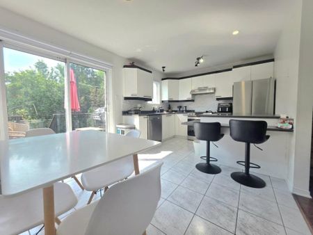 Maison à étages à louer - Laval (Sainte-Dorothée) (Est Islemère) - Photo 4