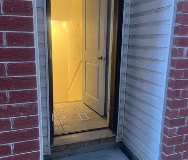 For Lease - 1713 Whitlock Avenue Unit# Basement, Milton, Ontario - Photo 6