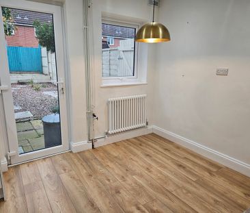 £1,100 - To Let - Photo 1