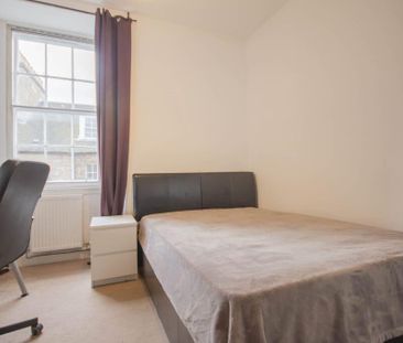 4 bedroom flat to rent - Photo 4