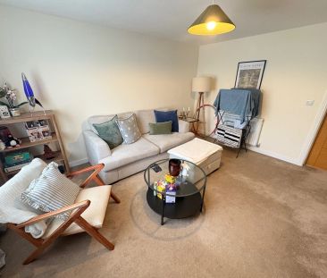 Pilot Drive, Hucknall - Photo 1